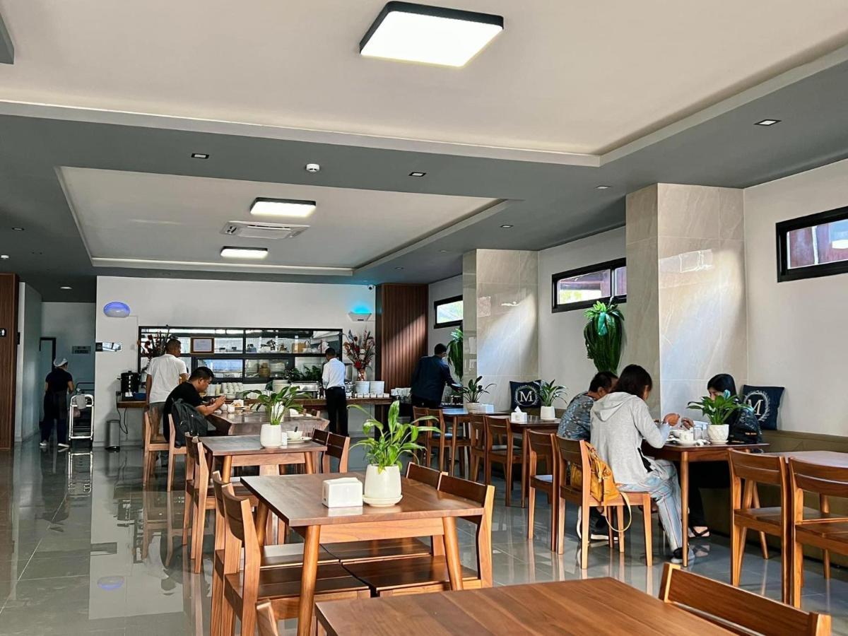 M&M Hotel 万荣 外观 照片